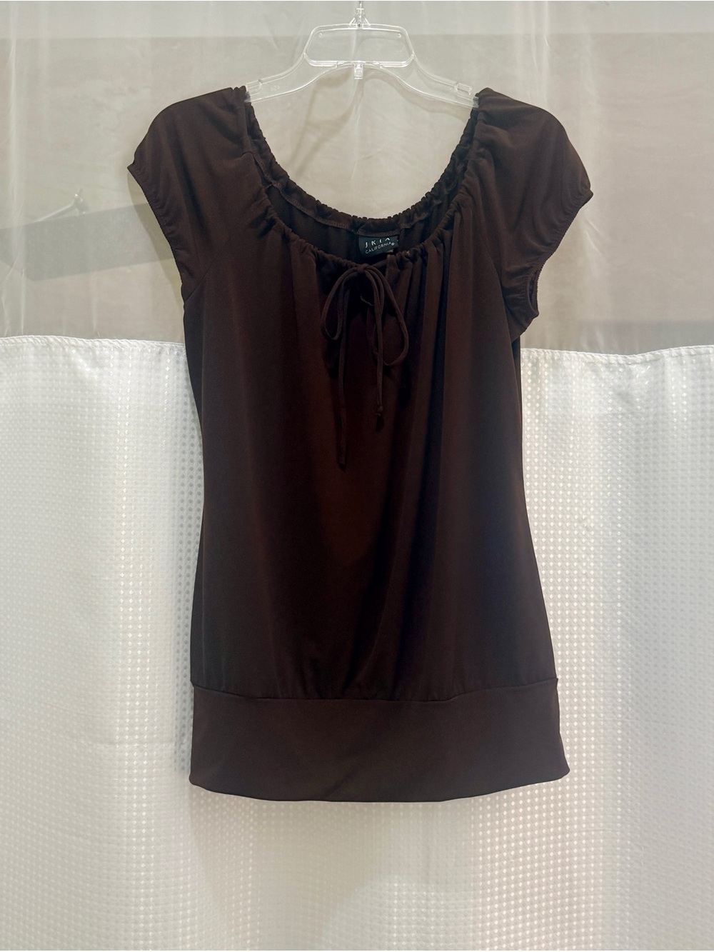 JKLA California Y2K Brown Blouse Women’s Size L Ruched Tie Front Cap Sleeve